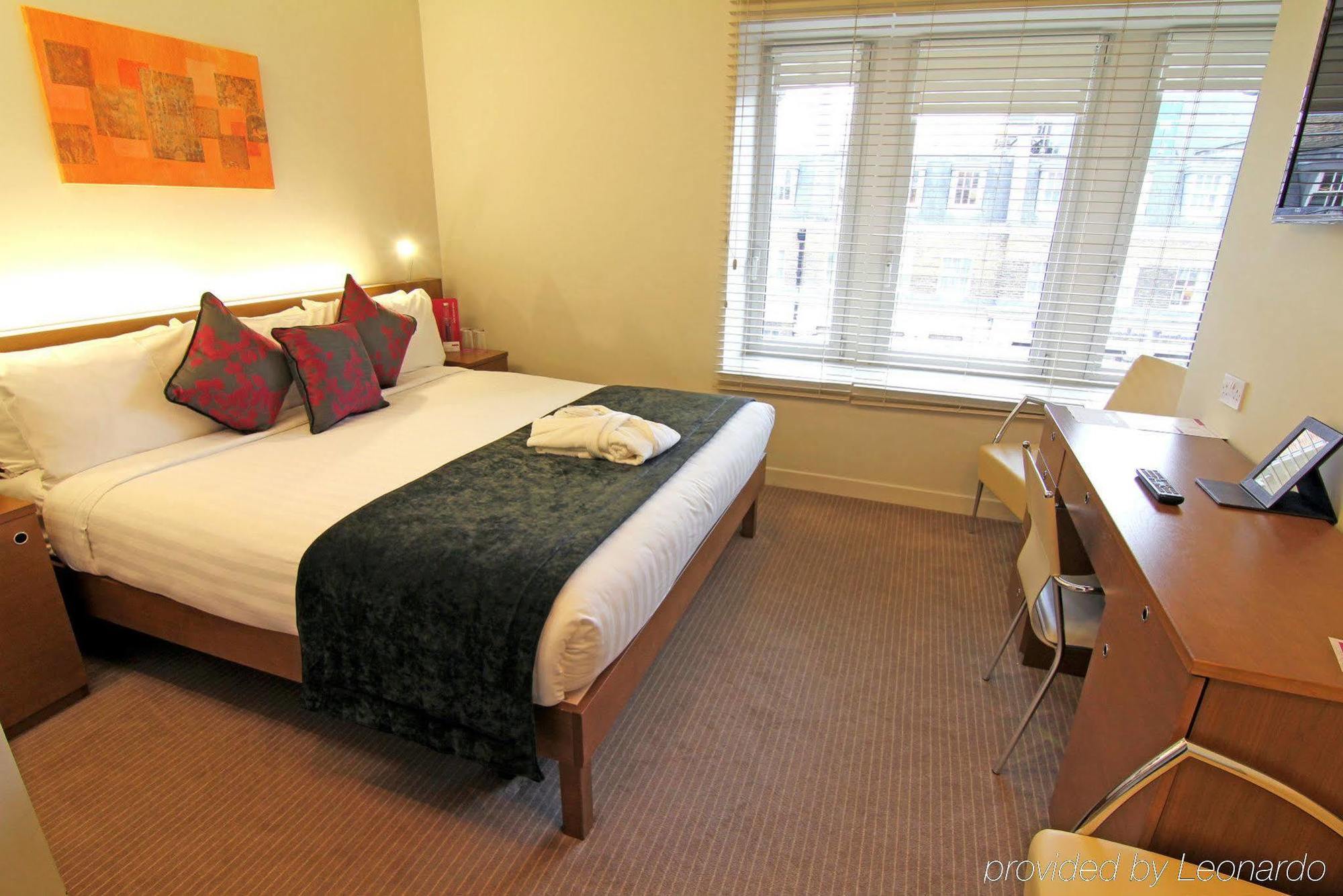The Memoir Club, Formerly Ambassadors Bloomsbury Hotel 4*