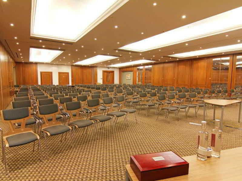 The Memoir Club, Formerly Ambassadors Bloomsbury